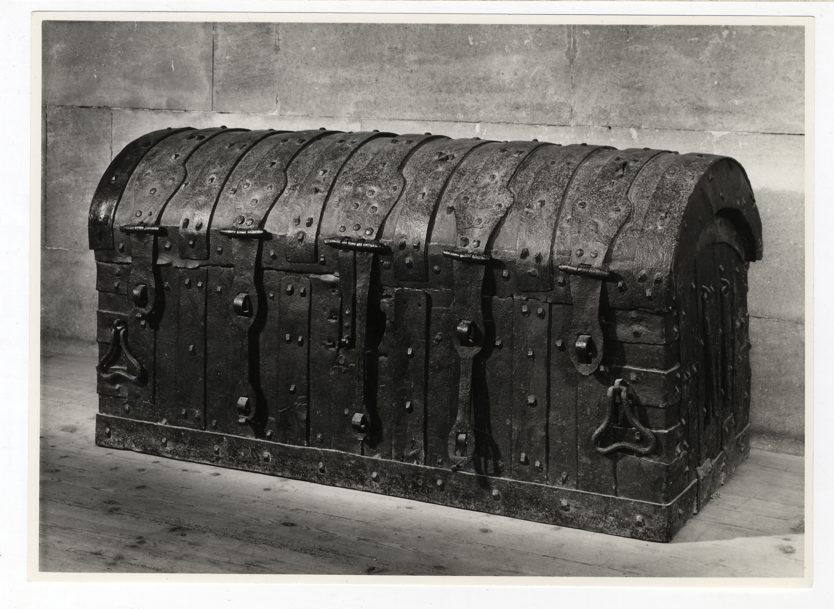 Coffer in which gold and silver were sent by the trustees of Henry VII, about 1510, for the completion of the Chapel. Photograph: Ramsey & Muspratt, 1951. [Coll-Ph-917].