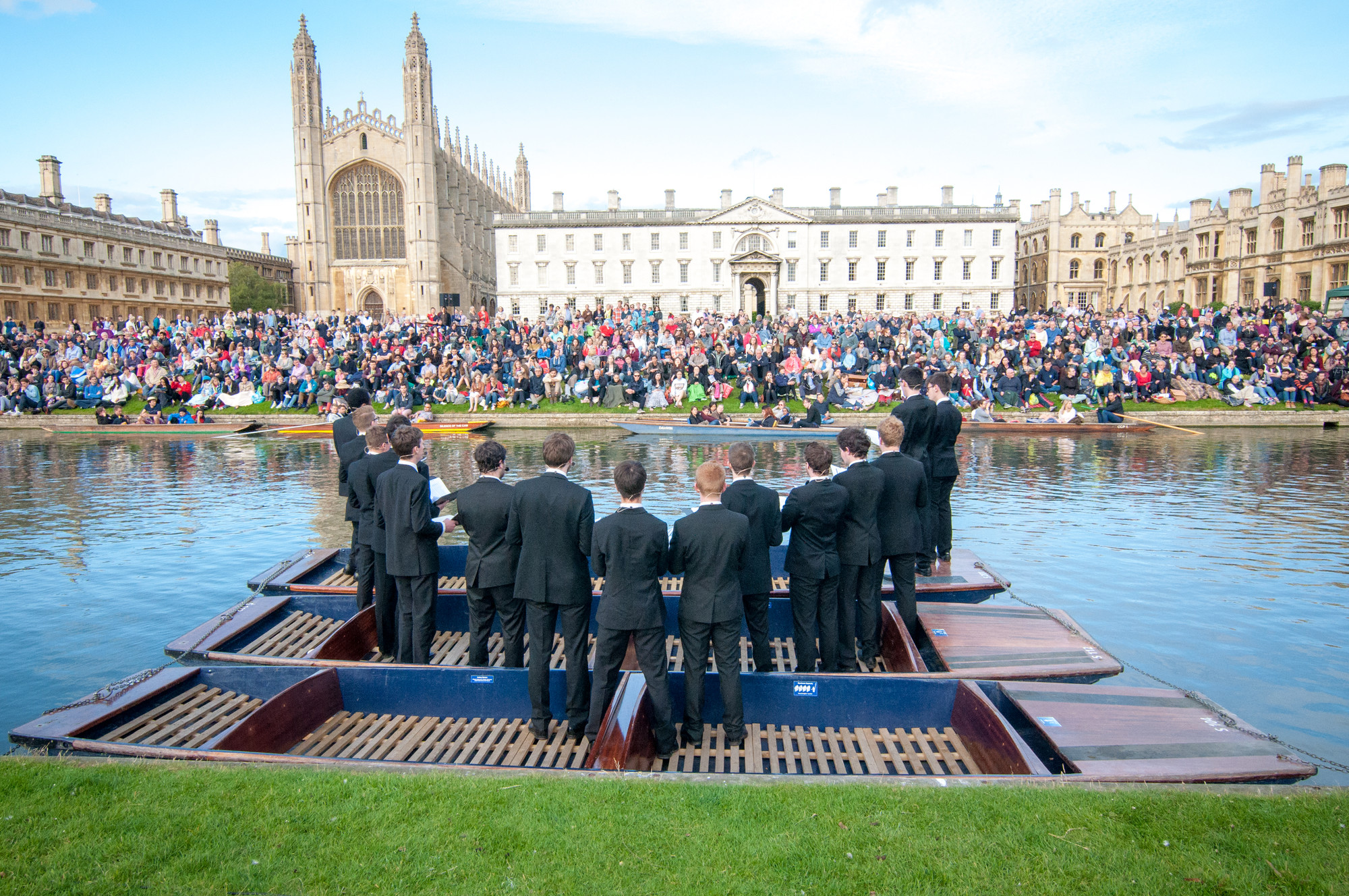 The King's Men performing at Singing on the River rs2276_20150621-dsc_0144-lpr