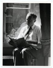 Forster in his rooms in the late 1950s (Photographer: Edward Leigh) Forster in his rooms in the late 1950s (Photographer: Edward Leigh)