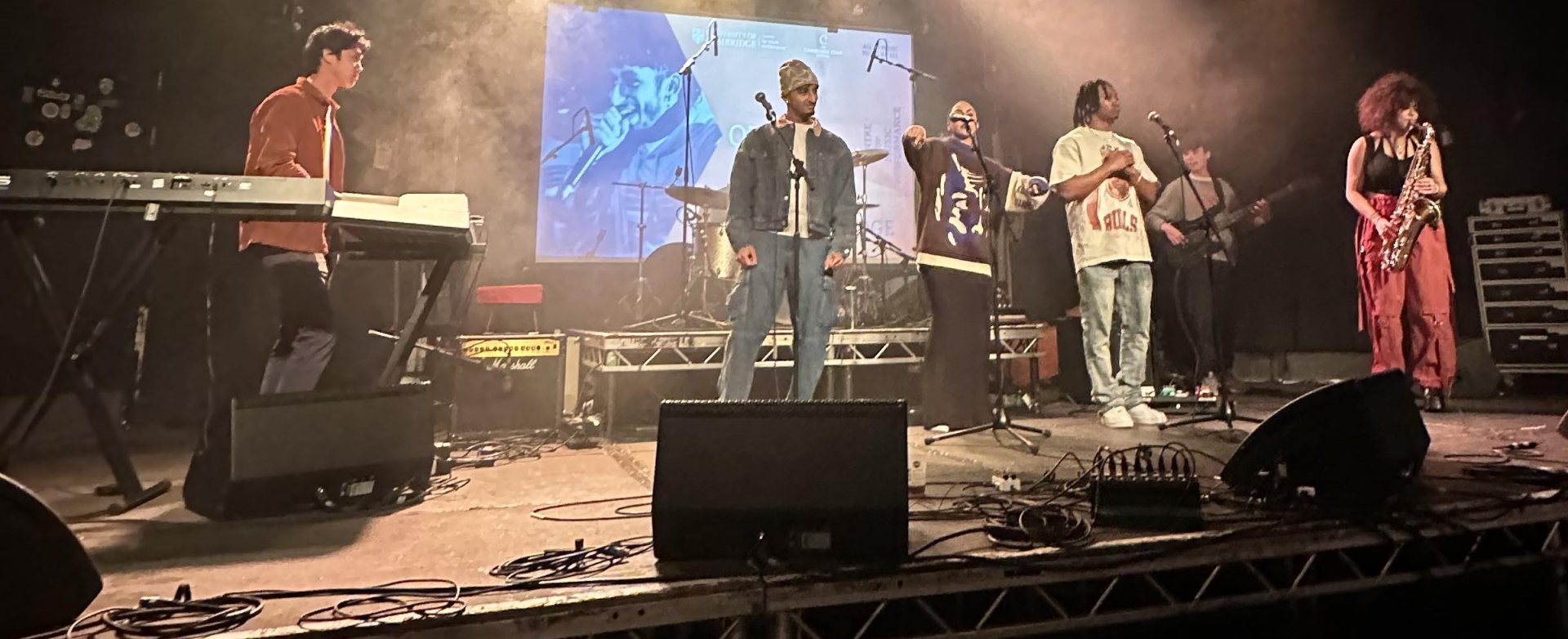 Quasar on stage at the Cambridge Junction quasar_providedbyjameswang_crop